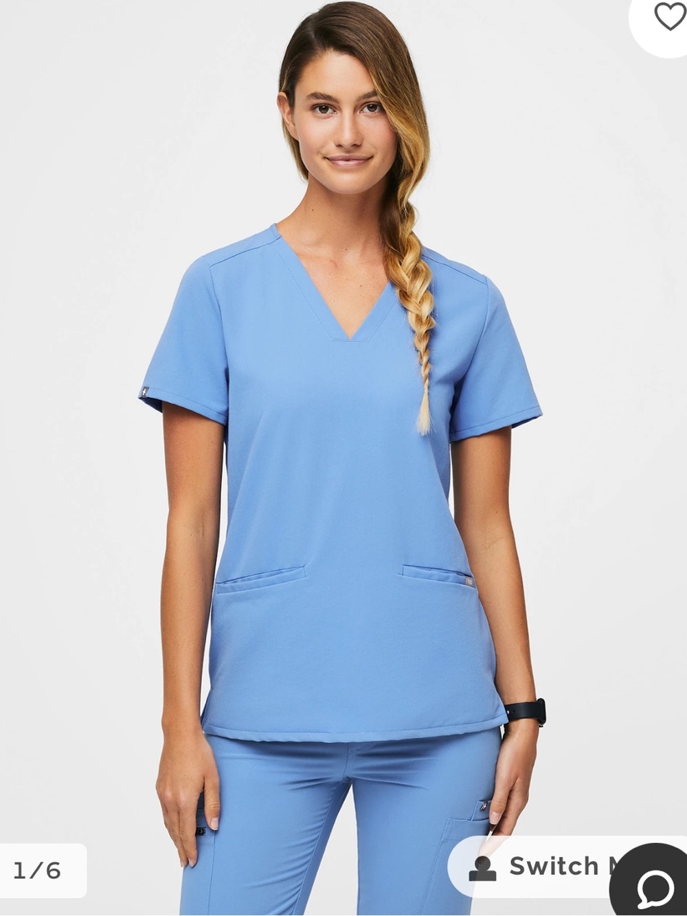Figs Ceil Blue Casma Scrub Top